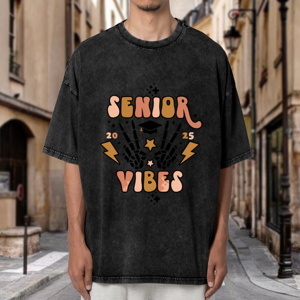 Senior washed graphic T-shirt product image